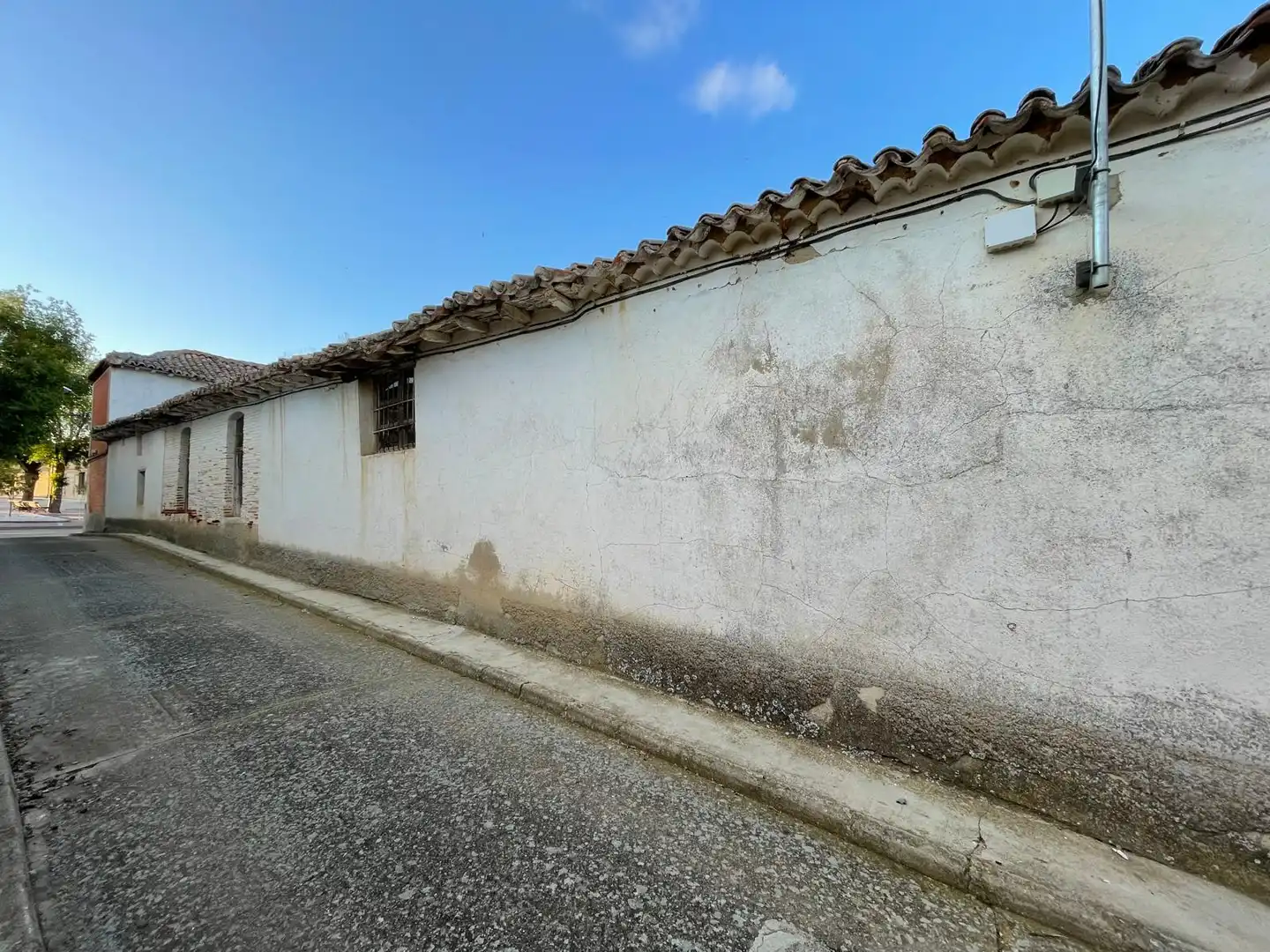 Vista exterior de Finca rústica en venda en Pedrosa del Rey amb Jardí privat, Parquet i Traster