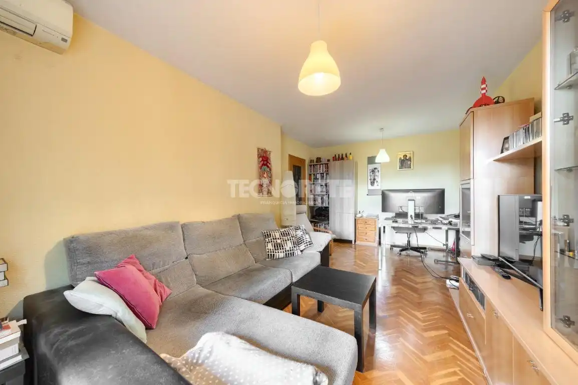 Flat with pool for sale in Golf - El Carralero, imagen 2