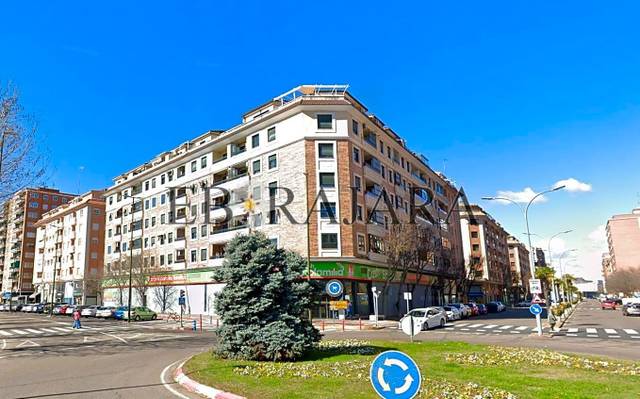 Trastero en Venta en Juan Carlos I en El Pilar - La Estación