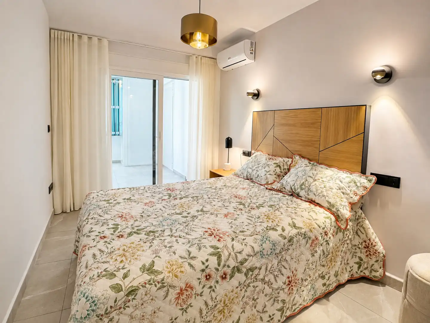 Dormitori de Apartament en venda en Calpe / Calp amb Aire condicionat, Calefacció i Jardí privat