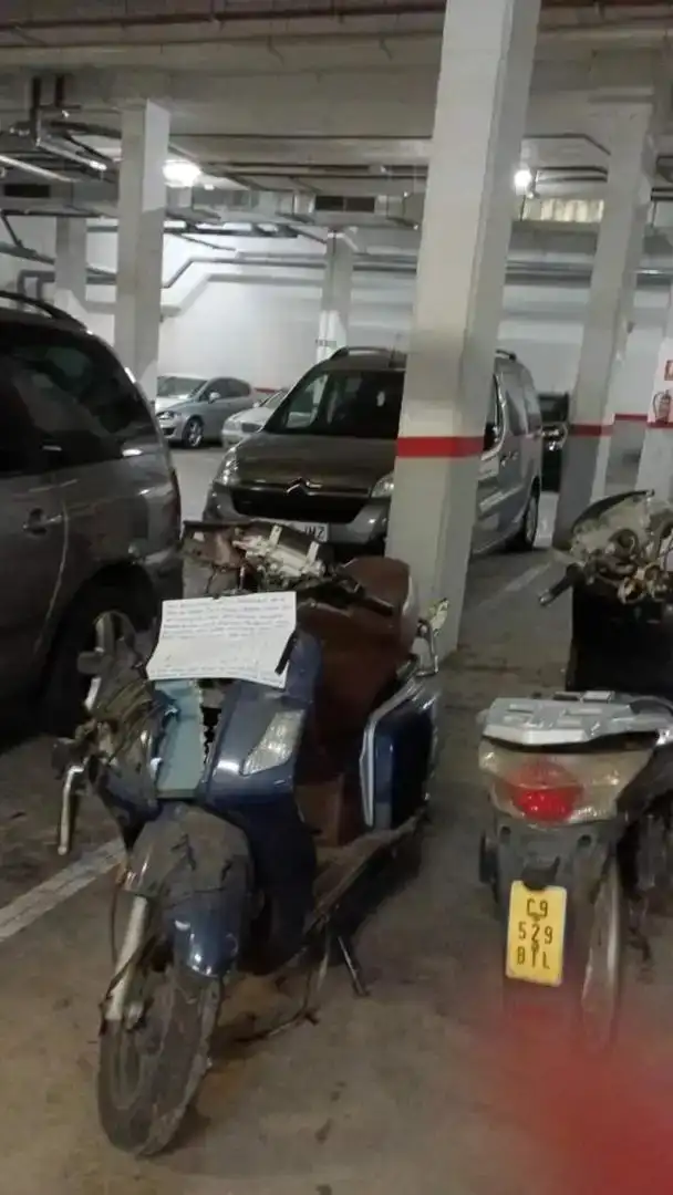 Parkplatz von Garage zum Verkauf in Extrarradio