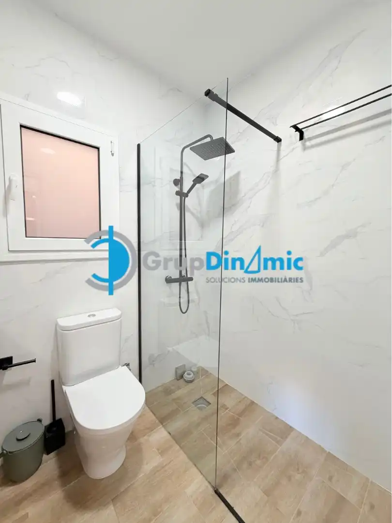 Bathroom of Flat for sale in Palamós  with Air Conditioner, Parquet flooring and Furnished