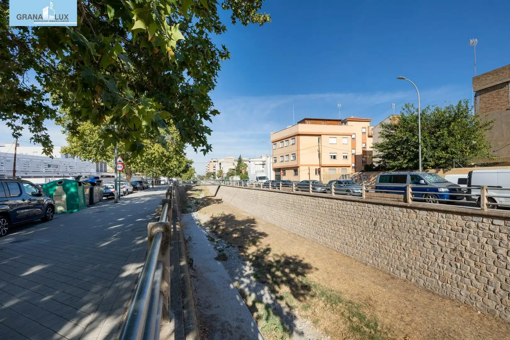 Local en venta en Plaza Catedratica Asunción Linares, 1, Barrio de Zaidín