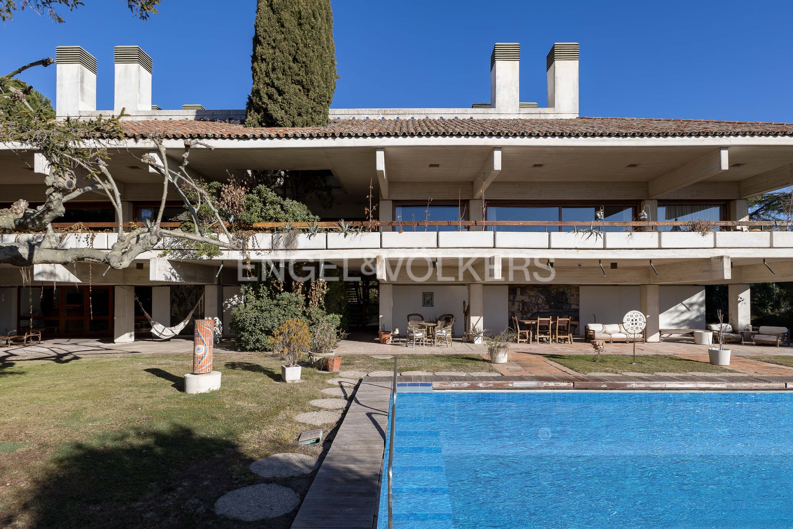 Vista exterior de Casa o xalet en venda en Fuente del Fresno amb Calefacció, Jardí privat i Terrassa