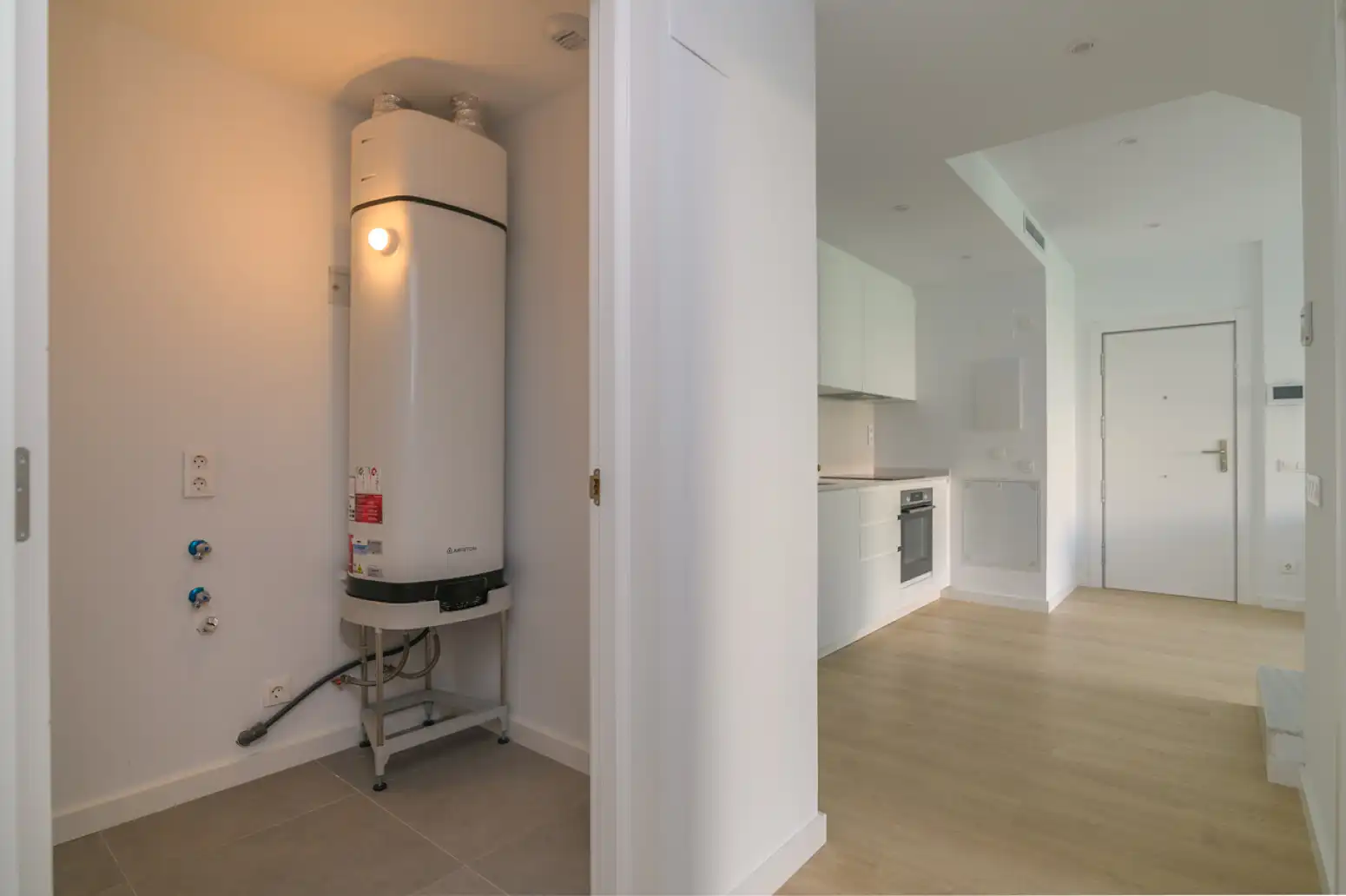 Flat for sale in Cornellà de Llobregat - Carretera ESPLUGUES, La Gavarra