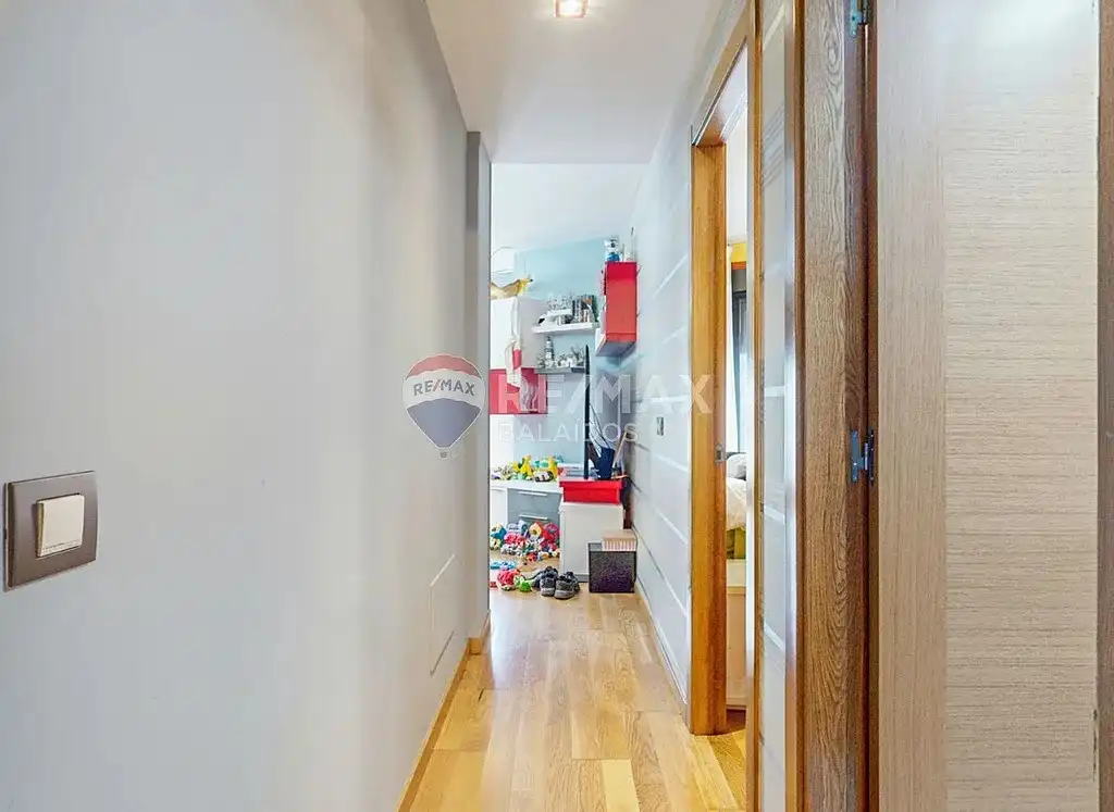 Piso en venta en Vigo  con Calefacción, Trastero y Amueblado