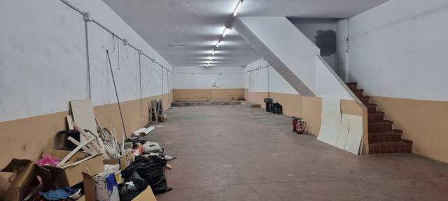 Nave industrial en Alquiler en Carrer de la Natació, 1 en Can Rosés