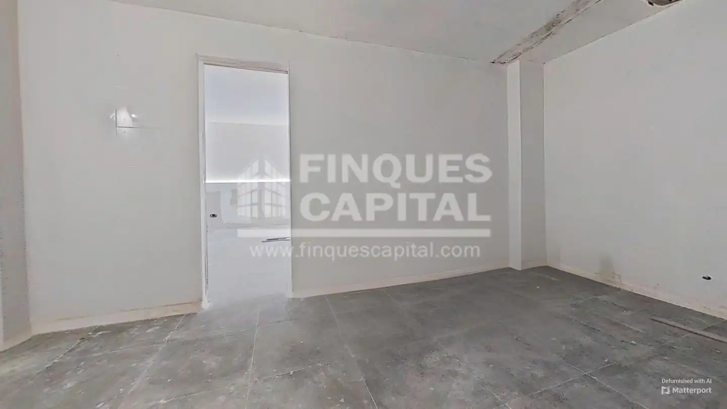 Local comercial en venda a Nou Eixample Sud, imagen 9