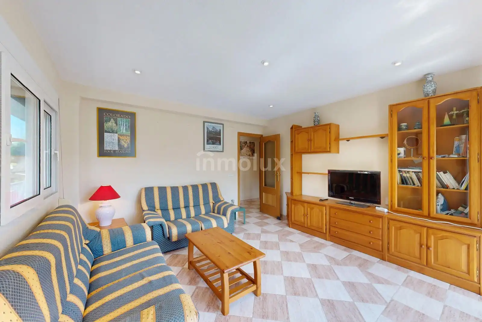 Sala de estar de Piso en venta en Alicante / Alacant con Terraza, Piscina y Amueblado