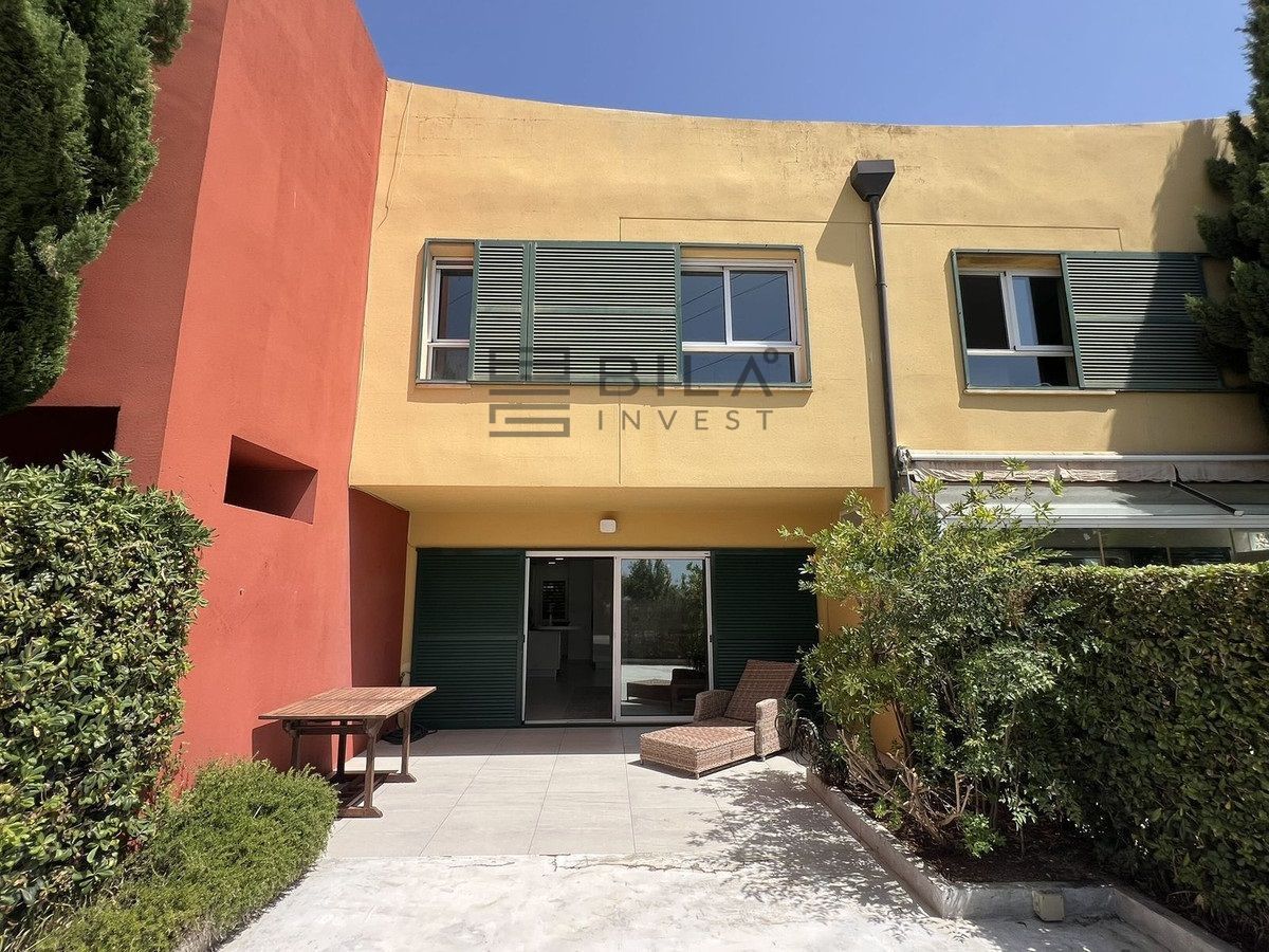 Exterior view of House or chalet for sale in Benalmádena  with Air Conditioner, Terrace and Swimming Pool