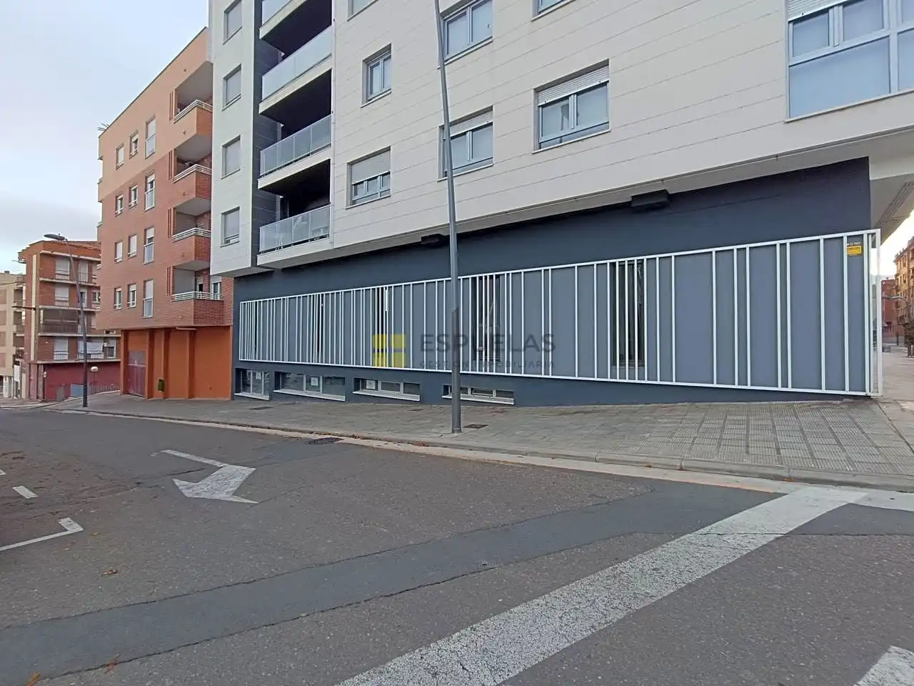 Gewerbefläche zum Verkauf in De La Constitucion 3