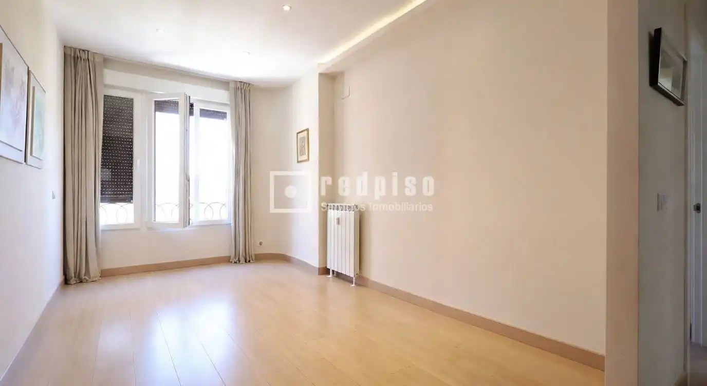 Habitación de Piso de alquiler en Madrid con Aire acondicionado y Calefacción