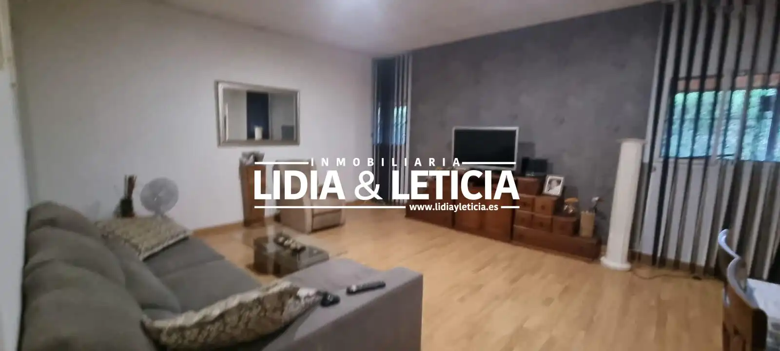 Vista exterior de Casa o chalet en venta en Alcalá de Guadaira con Jardín privado