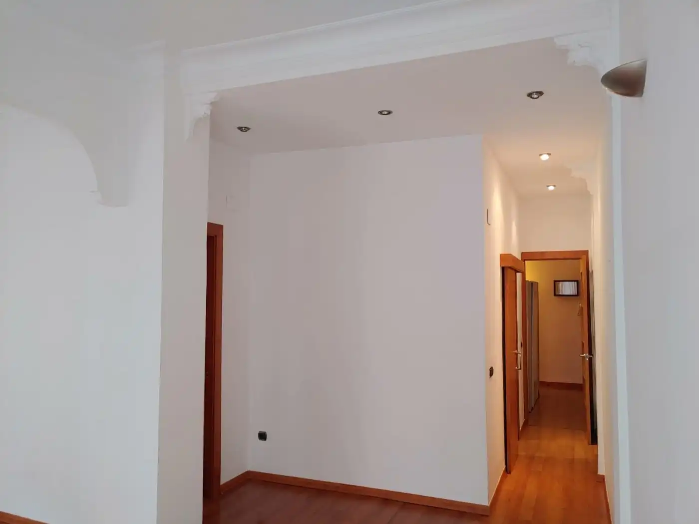 Wohnung zur Miete in Valencia mit Klimaanlage, Heizung und Parkett