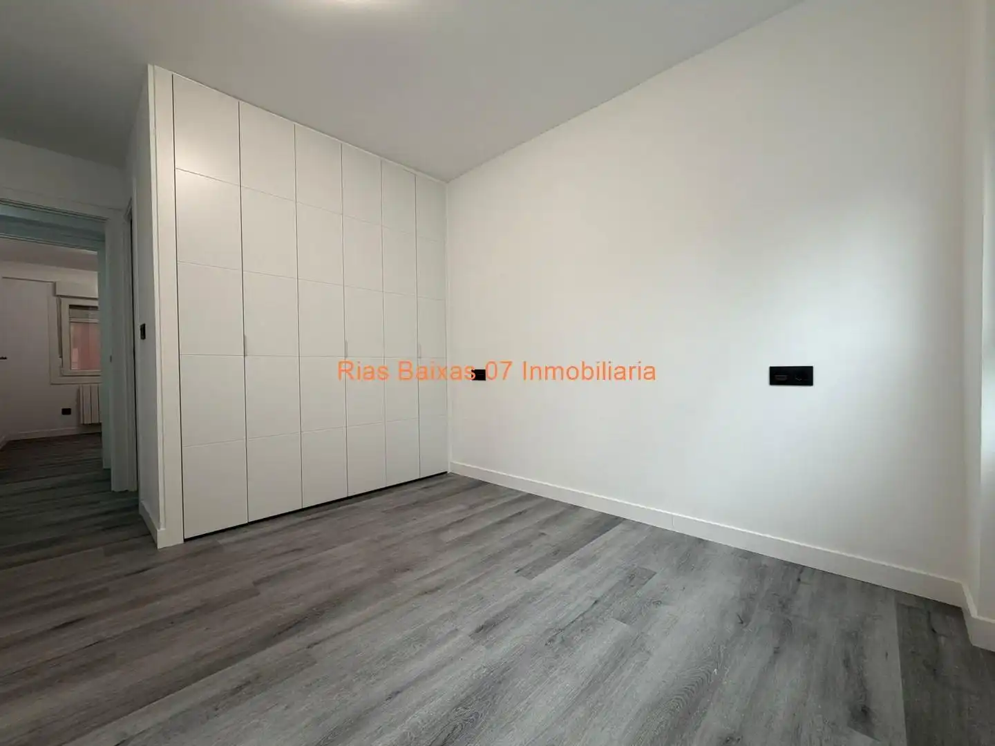 Piso en venta en Vigo  con Calefacción, Terraza y Trastero