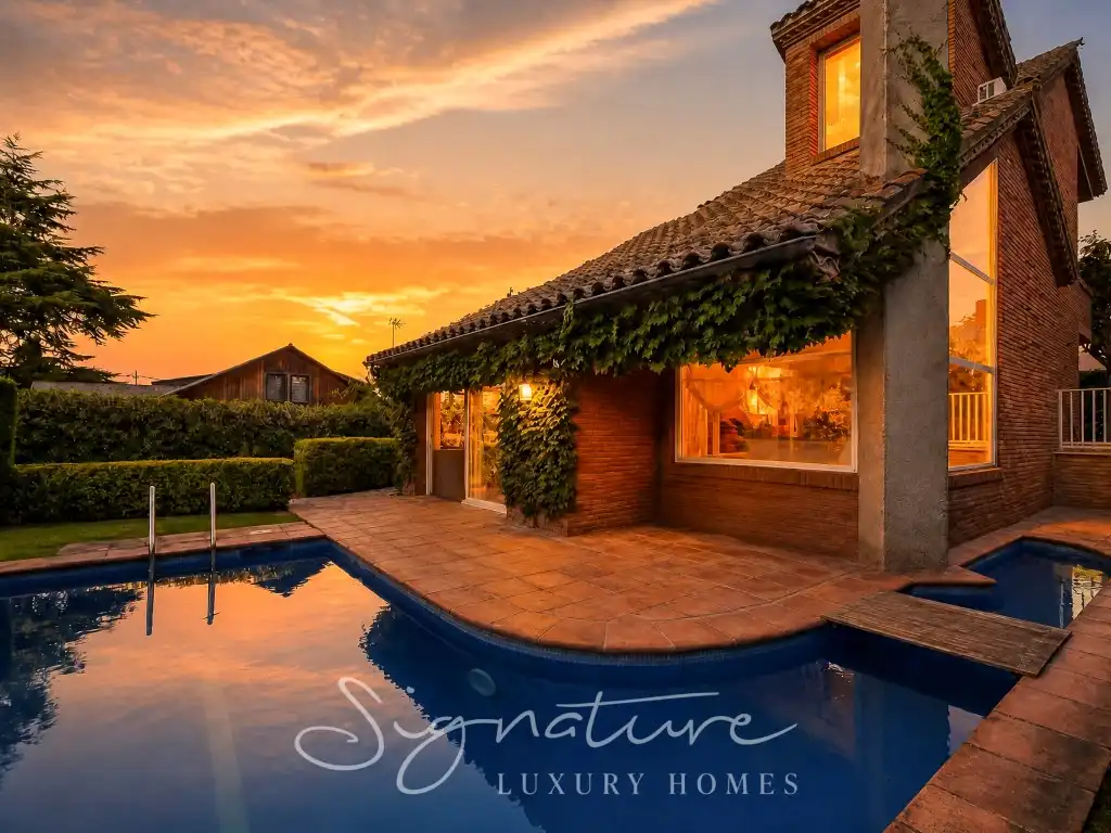Piscina de Casa o chalet de alquiler en Sant Cugat del Vallès con Aire acondicionado, Jardín privado y Terraza