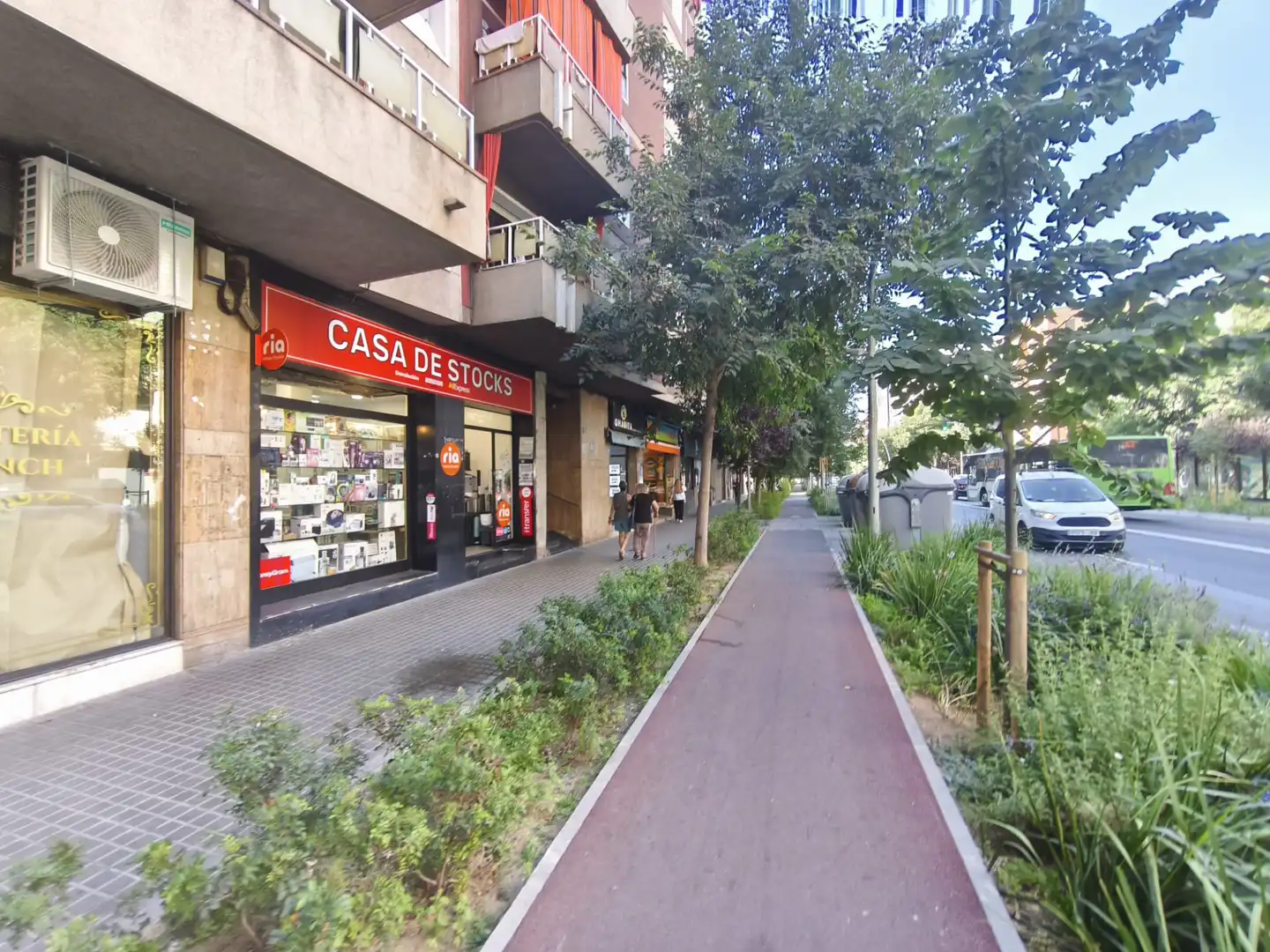 Business premises for sale in Avinguda Sant Esteve
