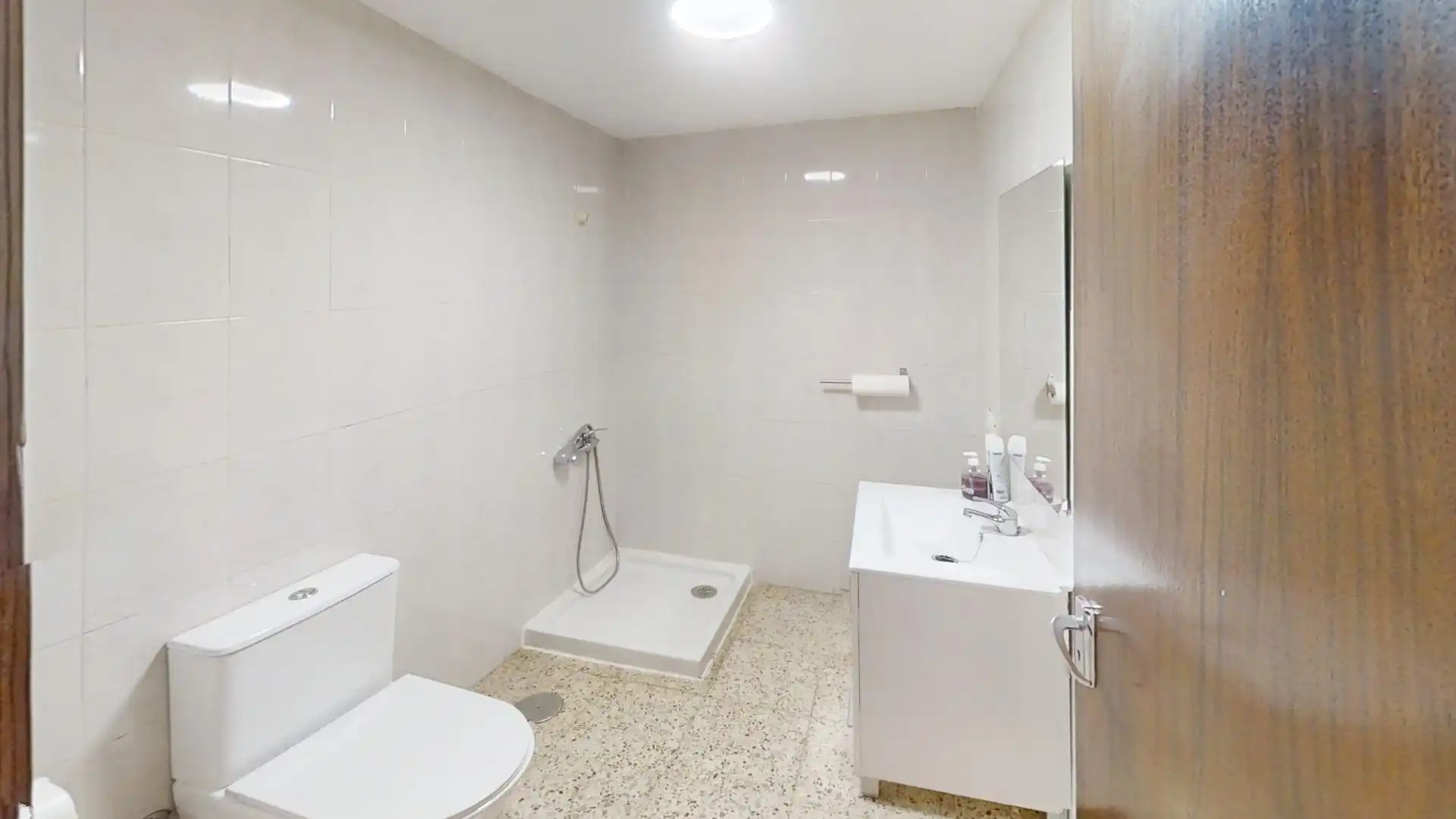 Bathroom of Houses for sale in Telde  with Air Conditioner, Heating and Storage room