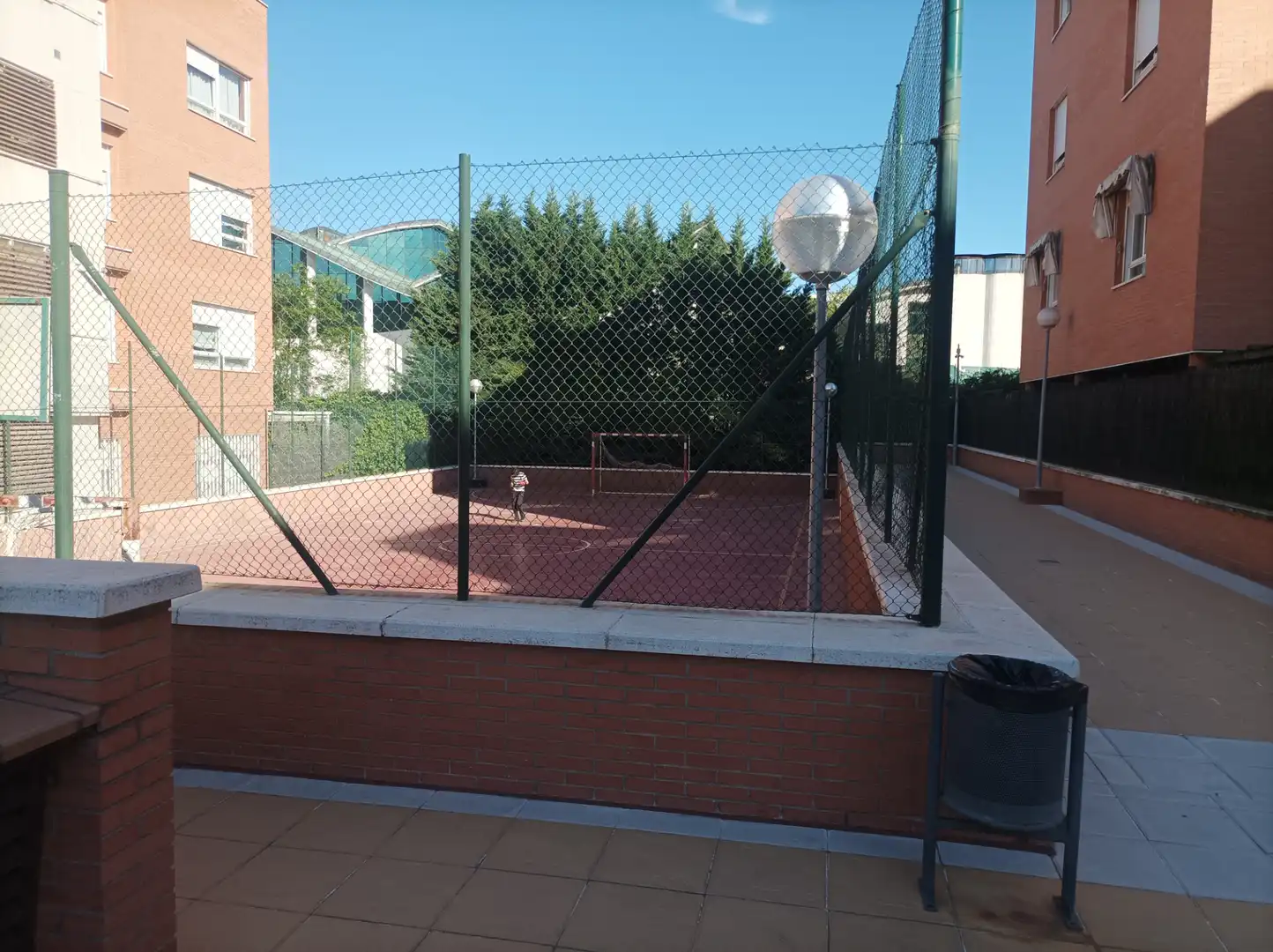Terrassa de Pis en venda en Las Rozas de Madrid amb Aire condicionat, Calefacció i Jardí privat