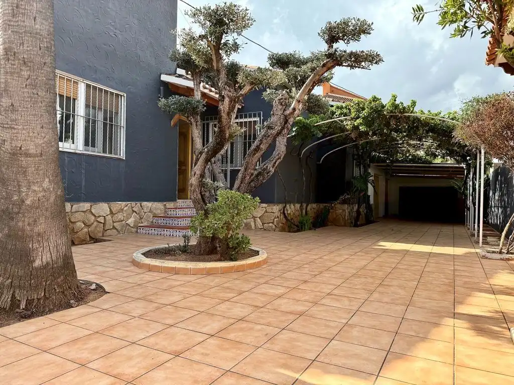 Casa amb piscina en venda a Las Marinas / Les Marines, imagen 4