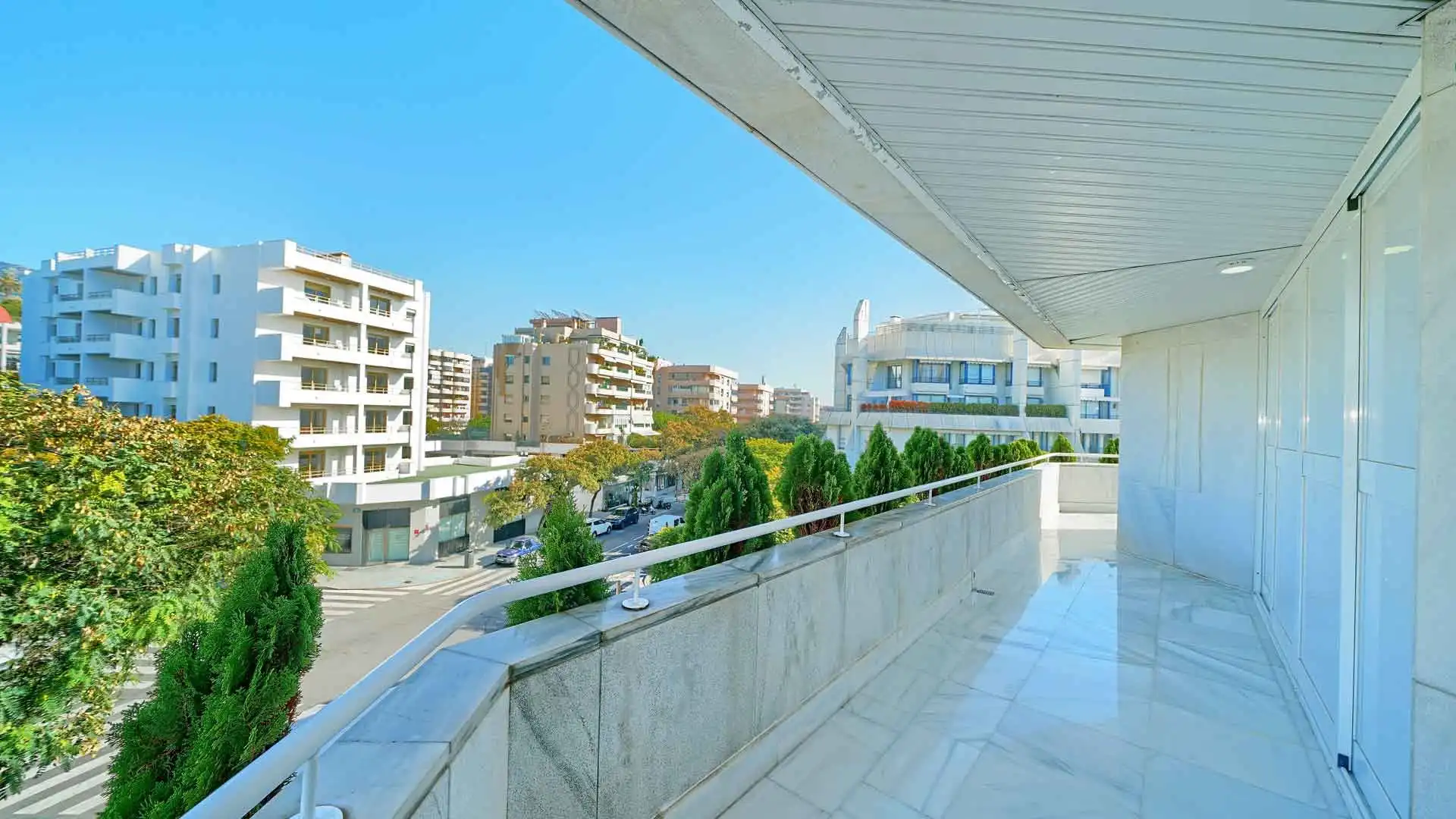 Terrassa de Apartament en venda en Marbella amb Aire condicionat, Terrassa i Piscina