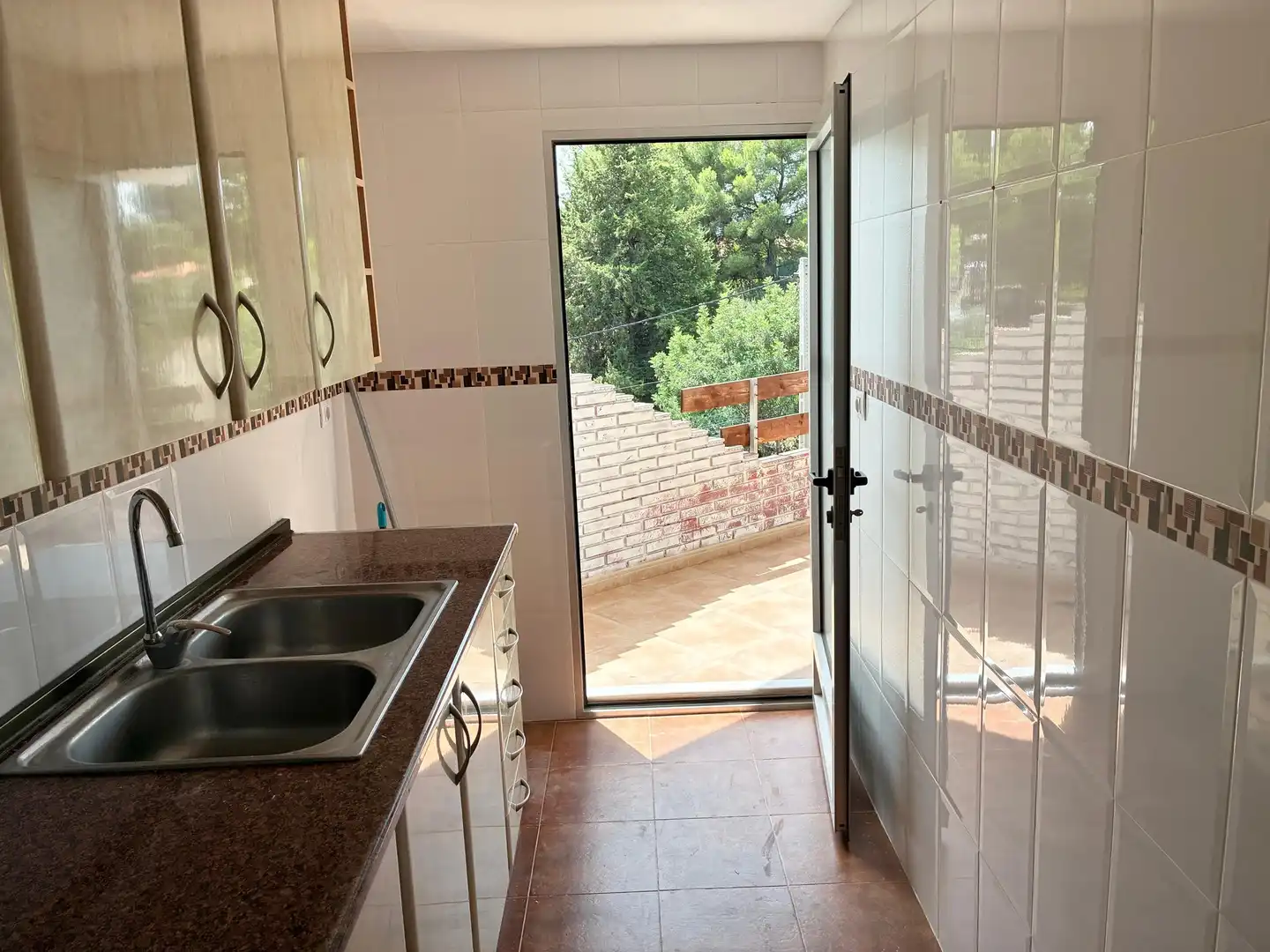 Kitchen of Flat for sale in Chiva  with Heating, Swimming Pool and Balcony