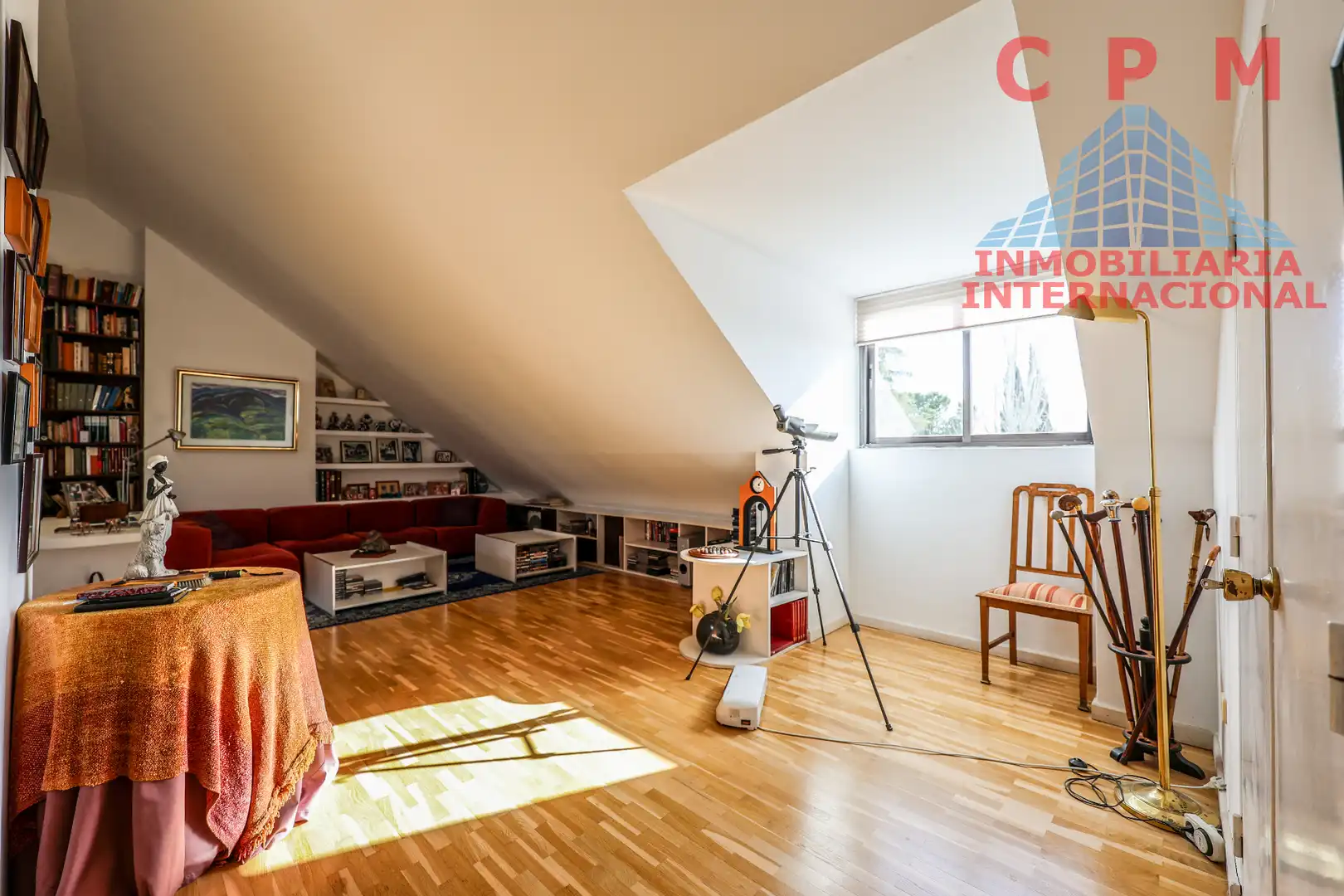 Sala de estar de Casa o chalet en venta en Madrid con Aire acondicionado, Calefacción y Parquet