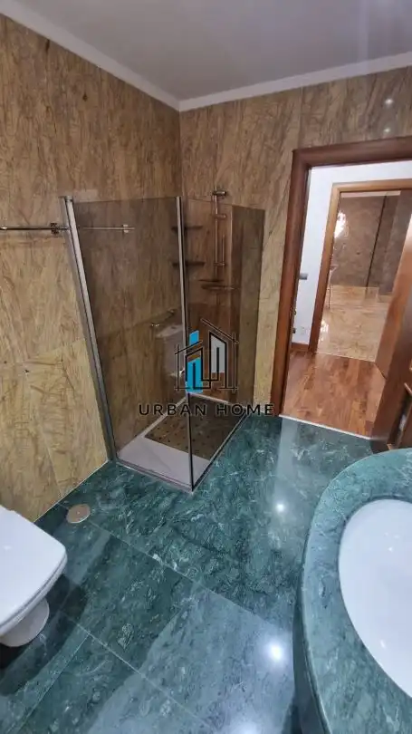 Bathroom of Houses for sale in León Capital   with Heating, Private garden and Terrace