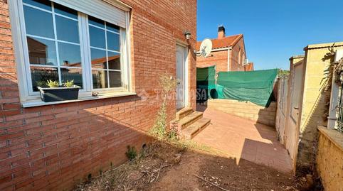 Foto 2 de Casa adosada en venda a Pioz, Guadalajara