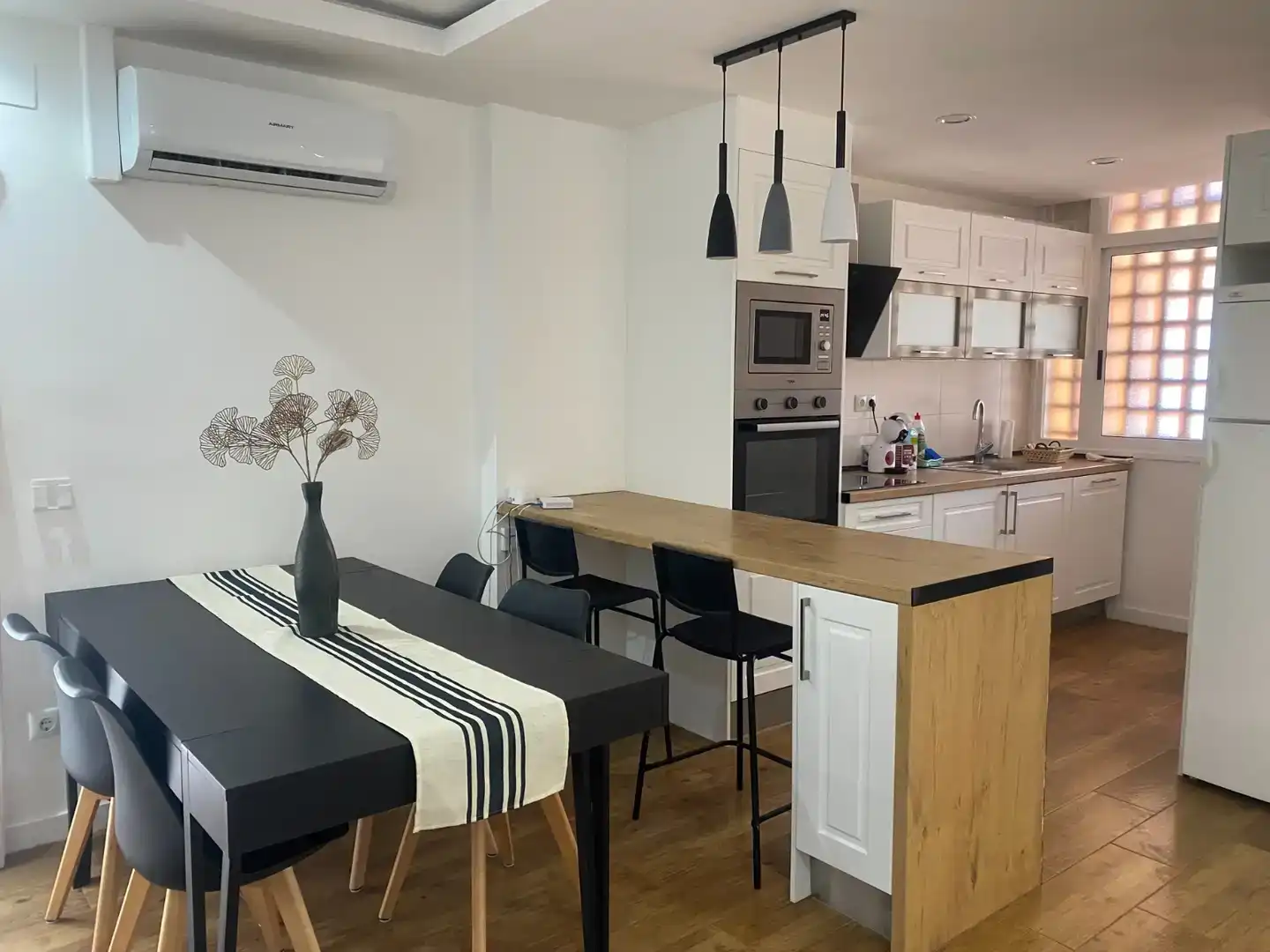 Esszimmer von Wohnung zur Miete in Vila-seca mit Klimaanlage und Balkon