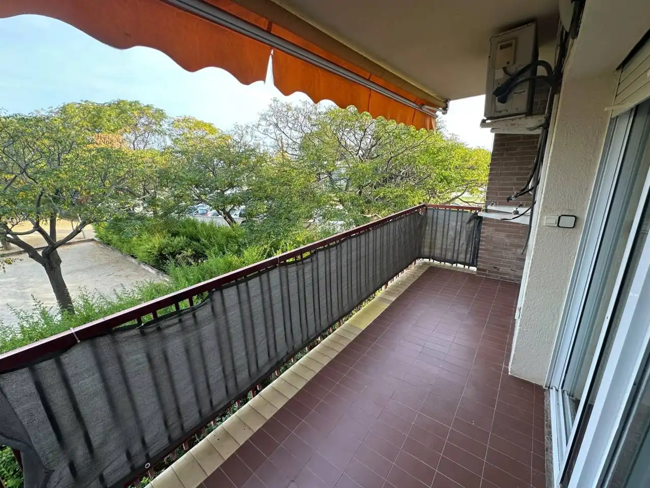 Piso con terraza en venta en Calle Galcerán de Pinós