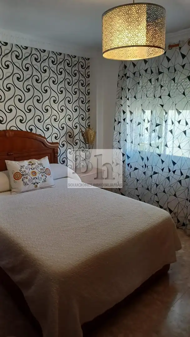 Piso con ascensor en venta en Carretera de Cádiz, imagen 3