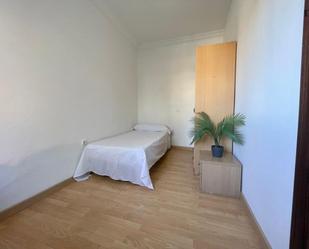 Dormitori de Apartament per a compartir en  Sevilla Capital