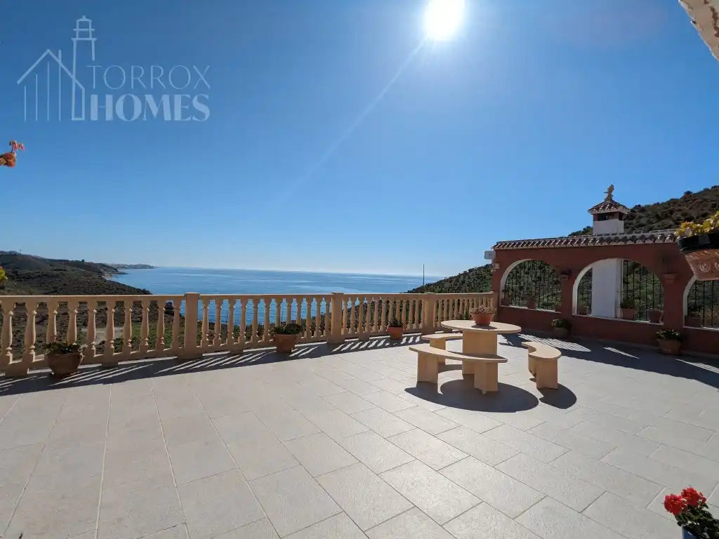 Casa rústica en venta en Algarrobo pueblo
