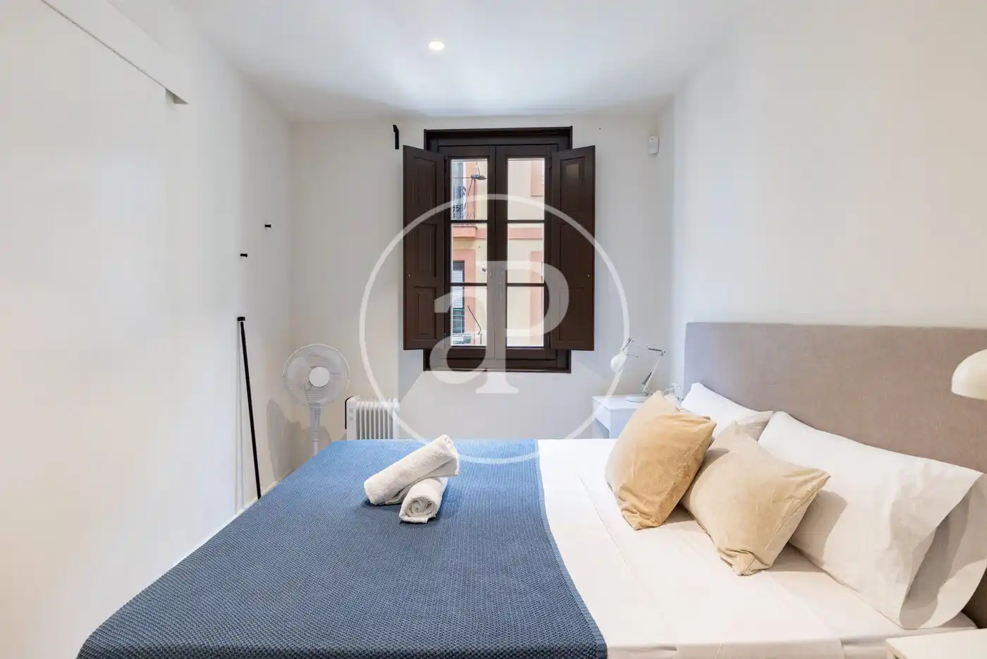 Habitación de Piso en venta en Barcelona con Calefacción, Amueblado y Balcón