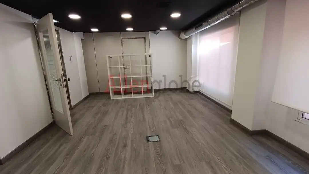 Büro zur Miete in Oviedo 