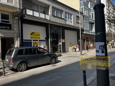 Locale commerciale in affitto a Sarria