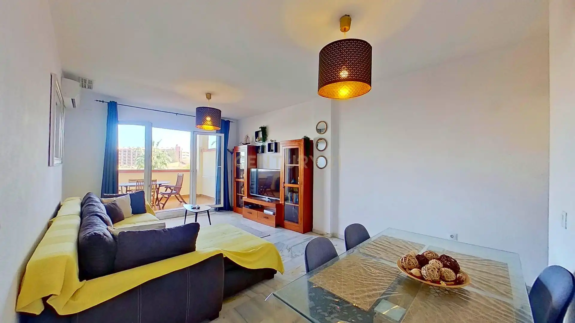 Sala de estar de Piso en venta en Benalmádena con Aire acondicionado, Trastero y Horno