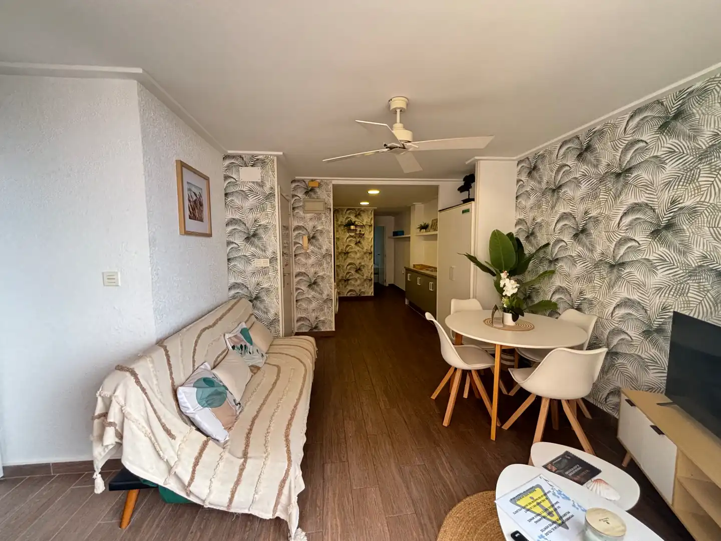 Sala d'estar de Pis en venda en Santa Pola amb Terrassa i Moblat