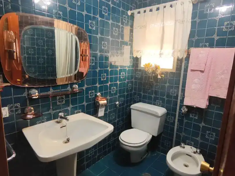 Badezimmer von Wohnung zum Verkauf in Ronda mit Klimaanlage und Balkon
