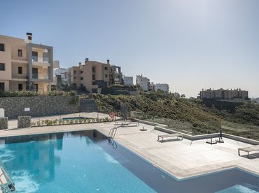 Pis amb piscina en venda a Avenida Playas del Duque 2C