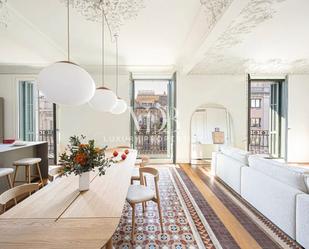 Living room of Apartment for sale in  Barcelona Capital  with Air Conditioner, Terrace and Furnished