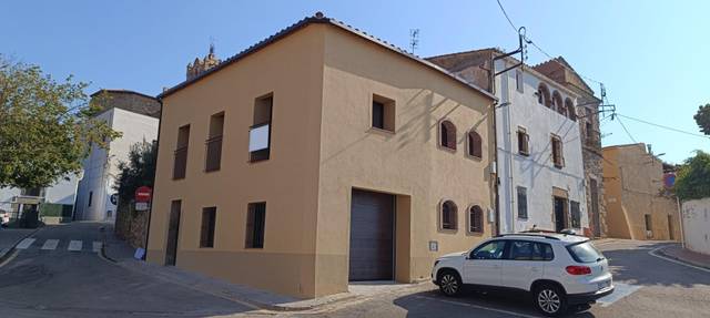 Casa-chalet en Venta en Poble