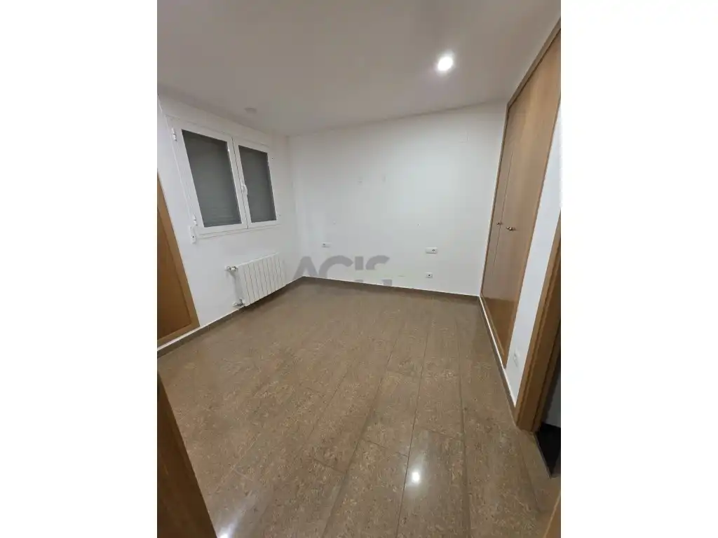 Habitación de Piso de alquiler en Carlet con Aire acondicionado y Balcón
