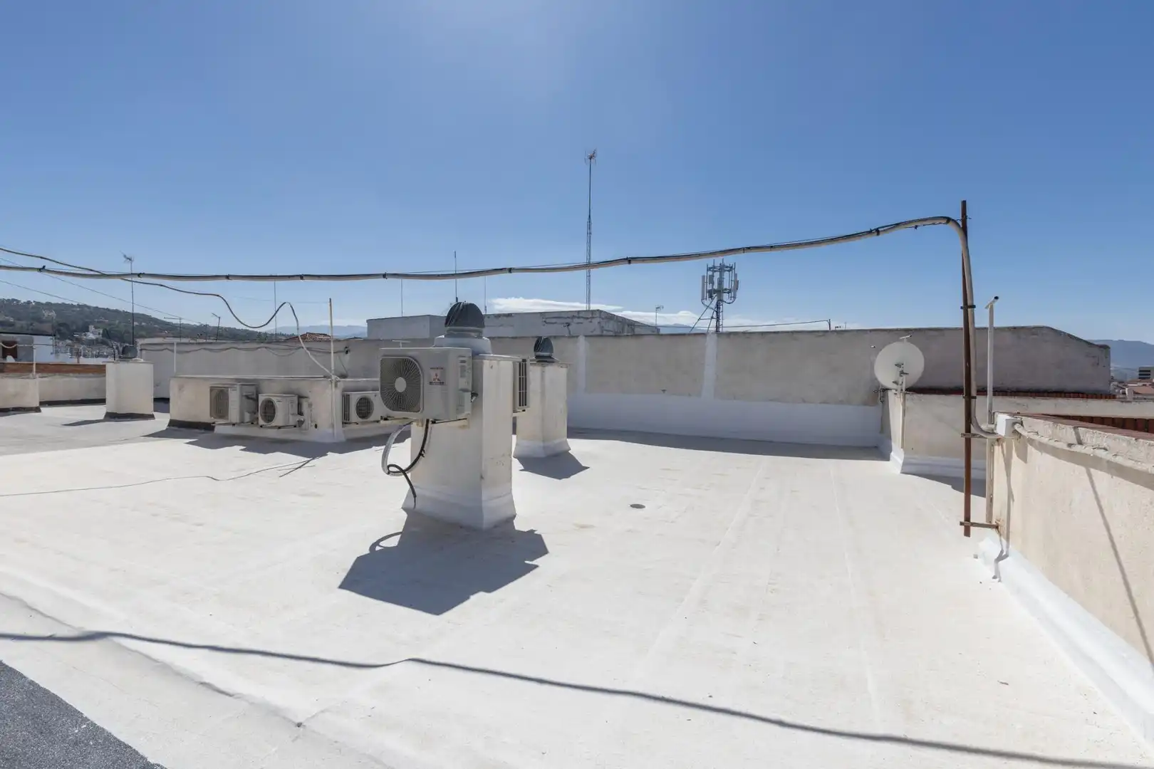 Vista exterior de Ático en venta en Granada con Aire acondicionado, Calefacción y Terraza