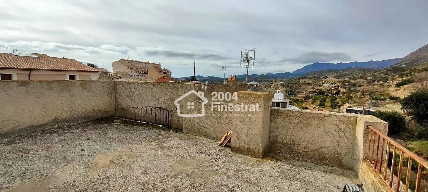 Finca rústica en venta en Relleu con Terraza