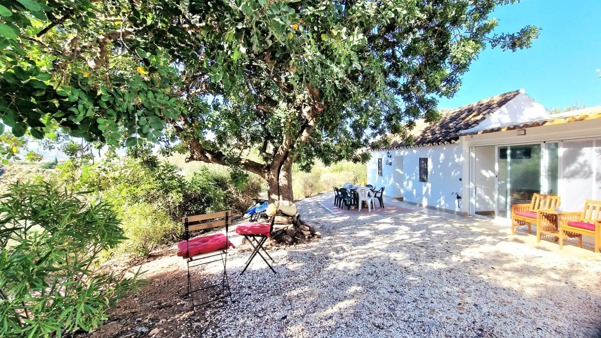 Vista exterior de Finca rústica en venda en Mijas amb Jardí privat i Alarma