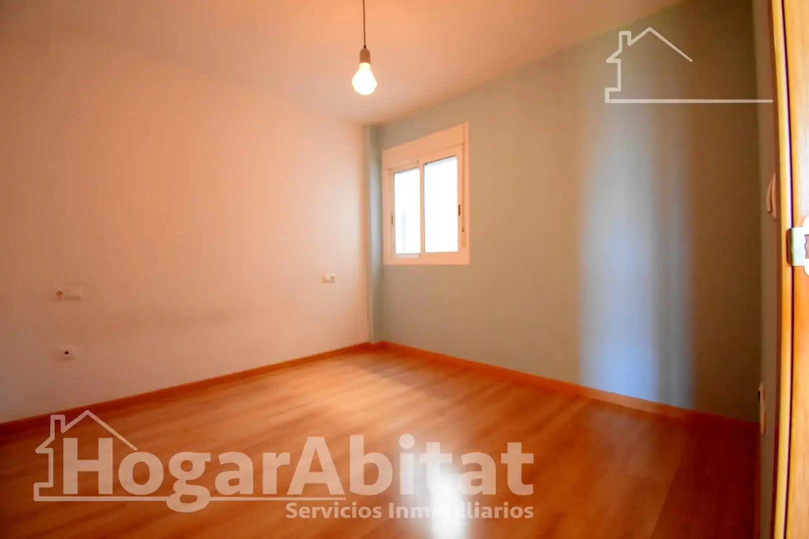 Bedroom of Attic for sale in Pedreguer  with Air Conditioner, Parquet flooring and Terrace