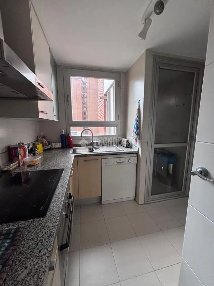 Cocina de Piso en venta en Madrid con Trastero