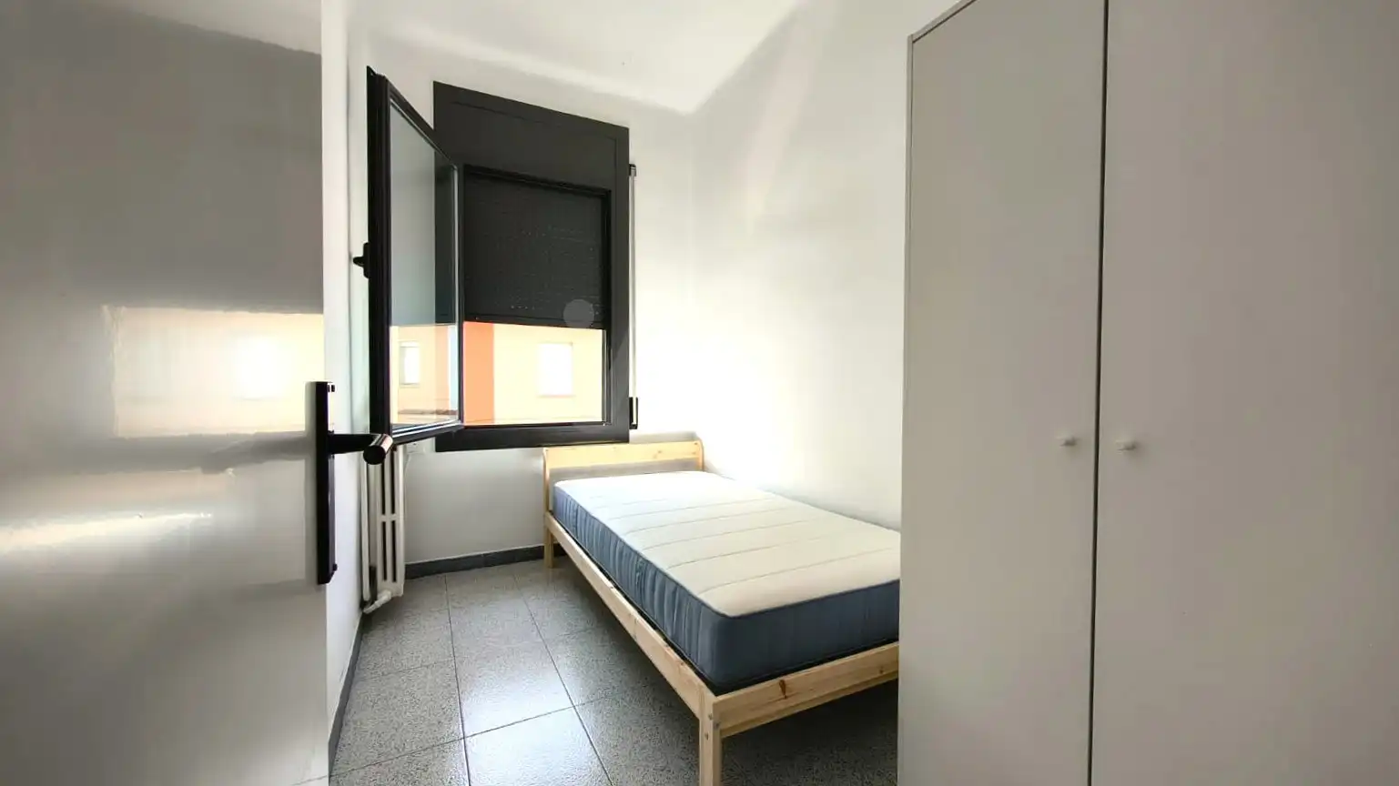 Habitación de Casa adosada en venta en Manlleu